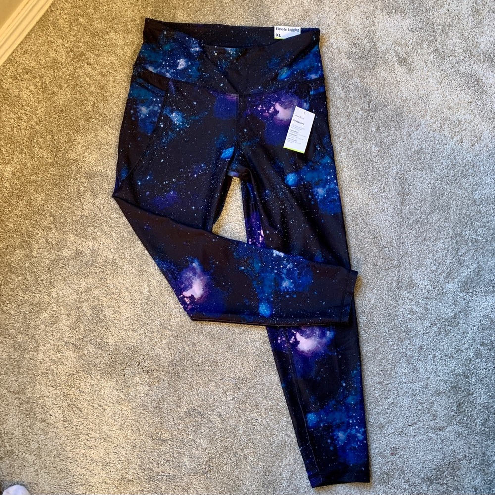 Old Navy Elevate Galaxy Legging | XL